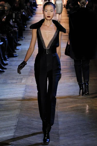 Look 22